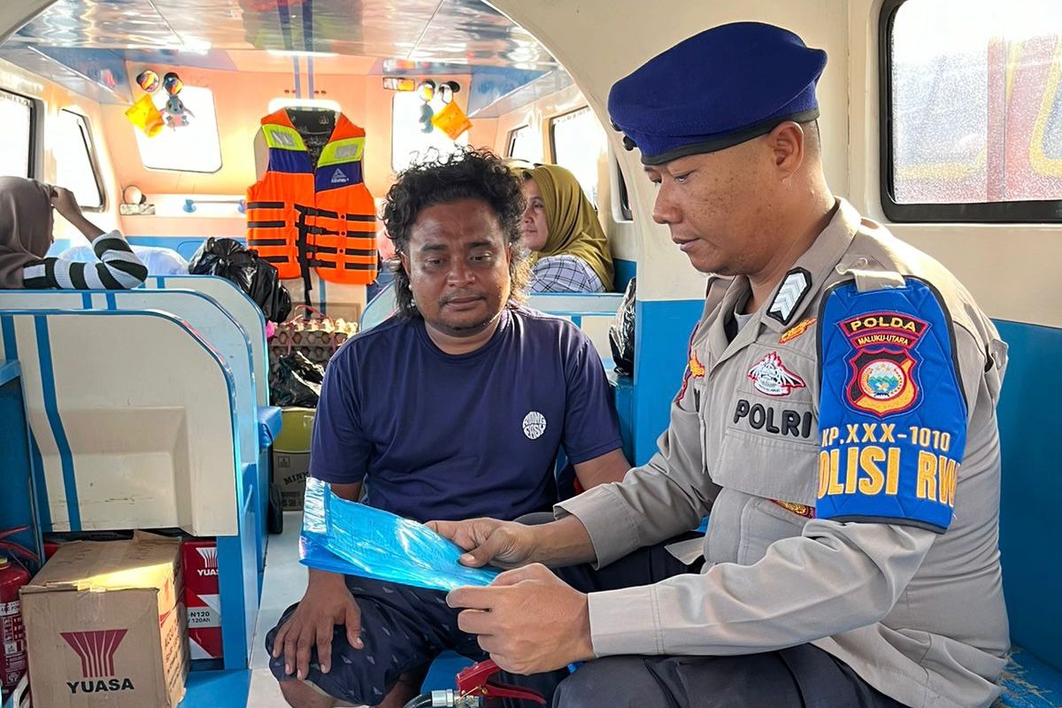 Patroli Ditpolairud Polda Maluku Utara di Pelabuhan Semut, Babang: Tekankan Pentingnya Keselamatan Nelayan di Laut