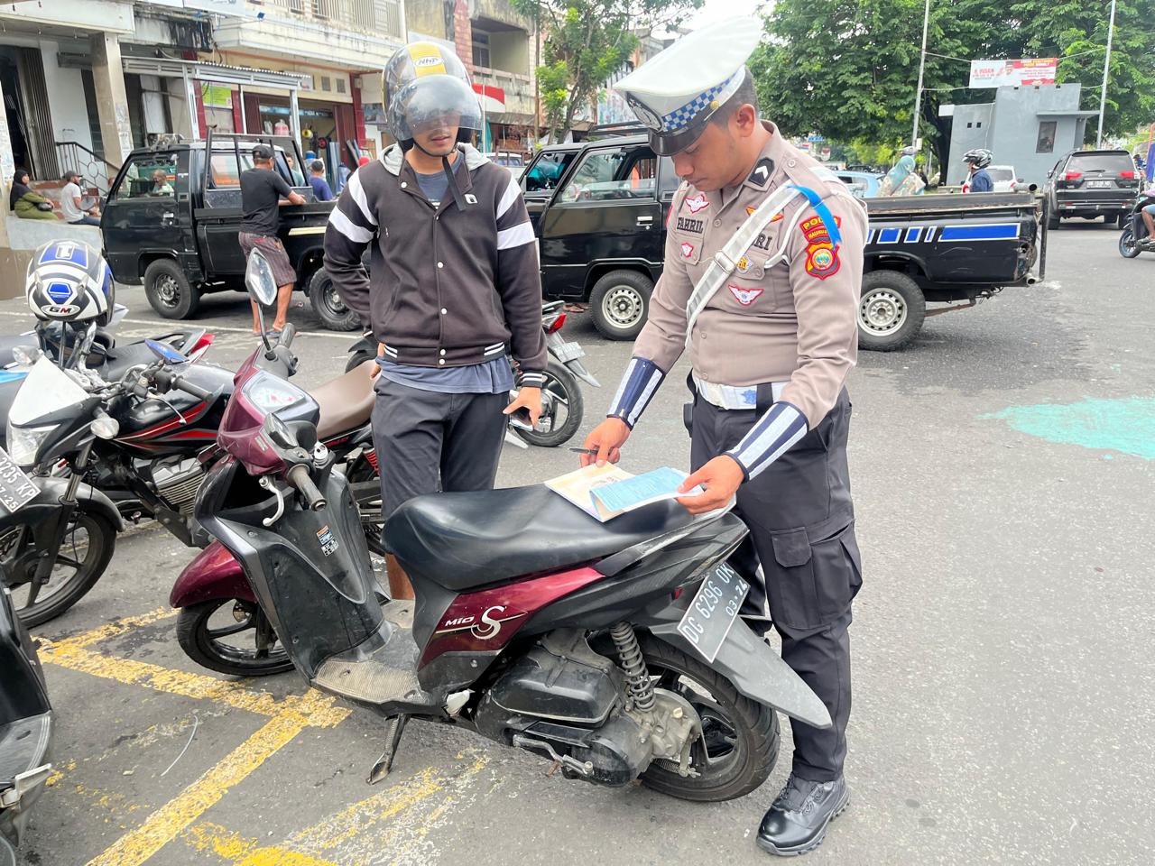 Hari Ke Empat Operasi Zebra : Polda Malut Dan Jajaran Tilang 191 Pengendara