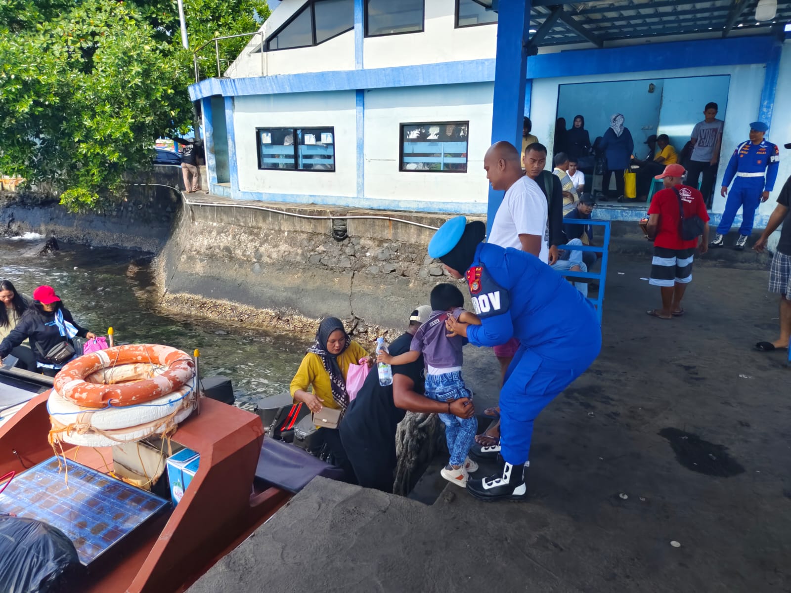 Subsatgas Polairud Gelar Sambang di Pelabuhan untuk Jaga Kamtibmas Selama Pilkada