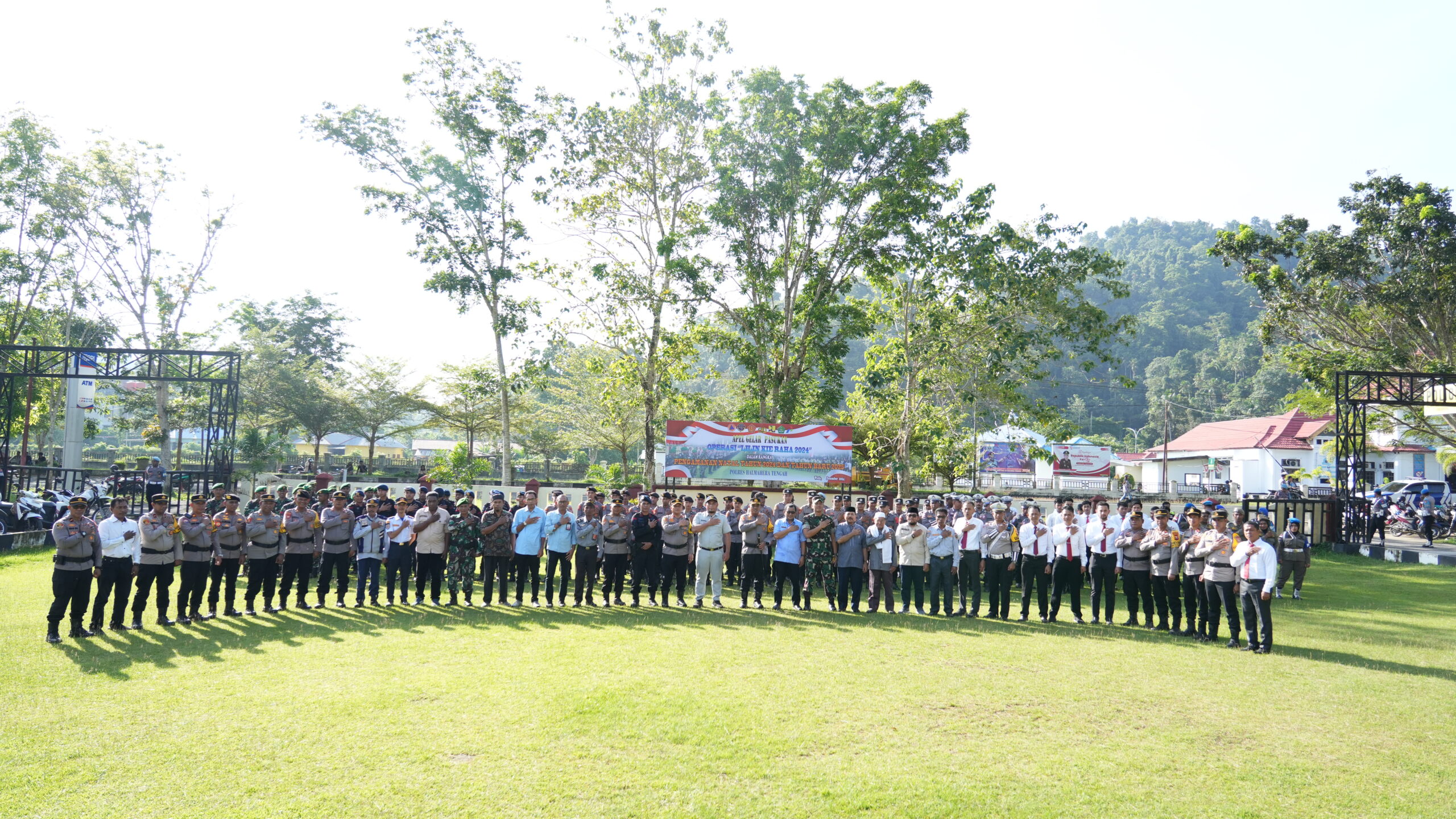 Jelang Nataru, Polres Halteng Gelar Apel Operasi Lilin kie Raha 2024