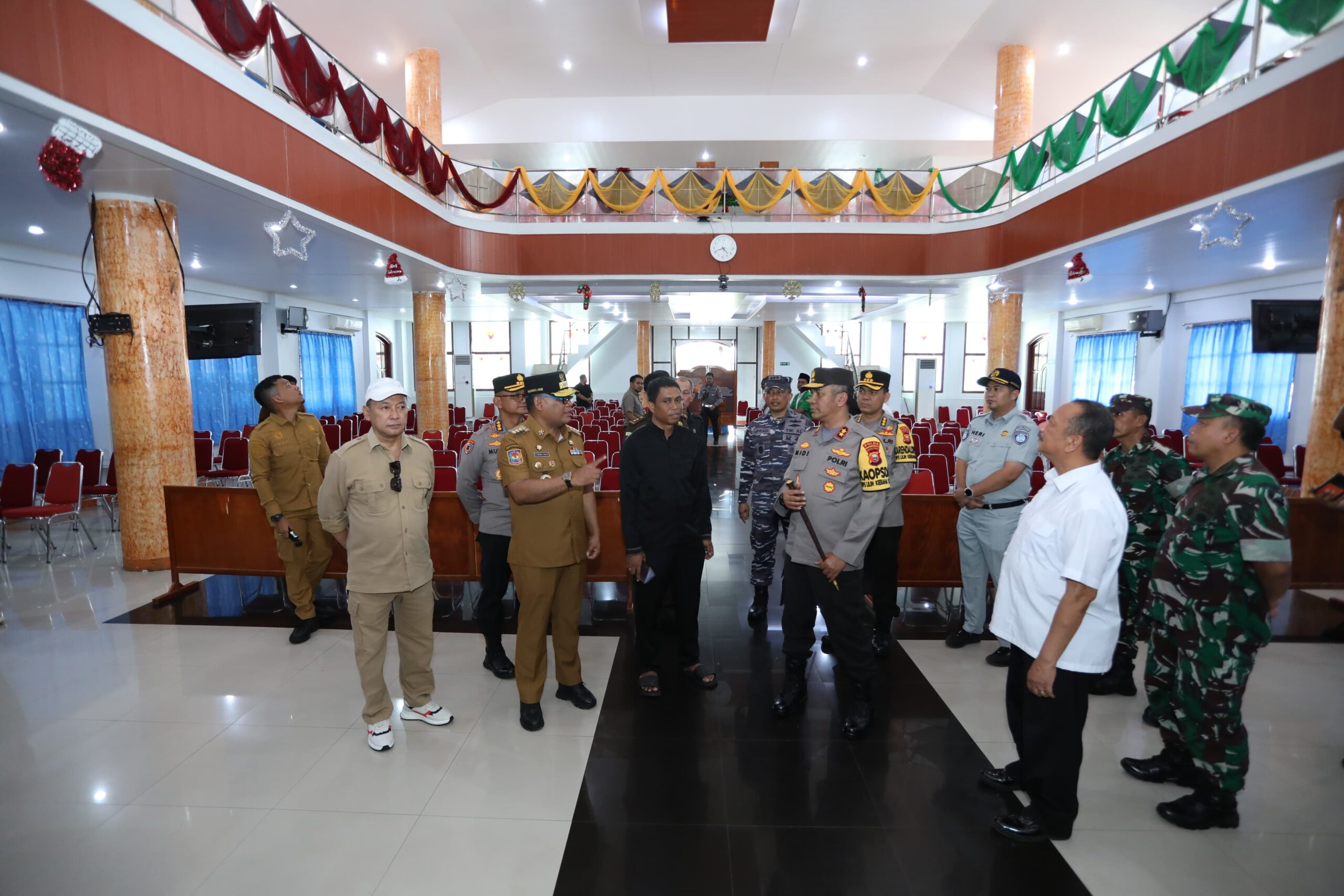 Kapolda Malut Tinjau Pengamanan Gereja, Pastikan Misa Natal Aman dan Khidmat