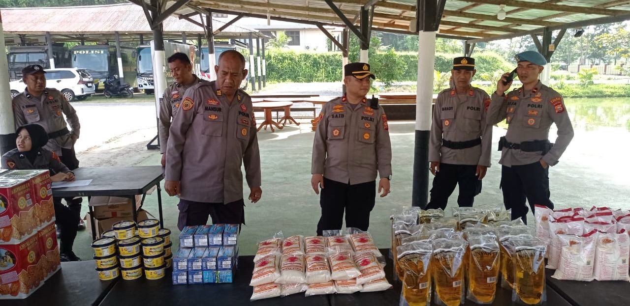 Polres Halteng Menggelar Bazar Ramadhan Polri Presisi 2025.