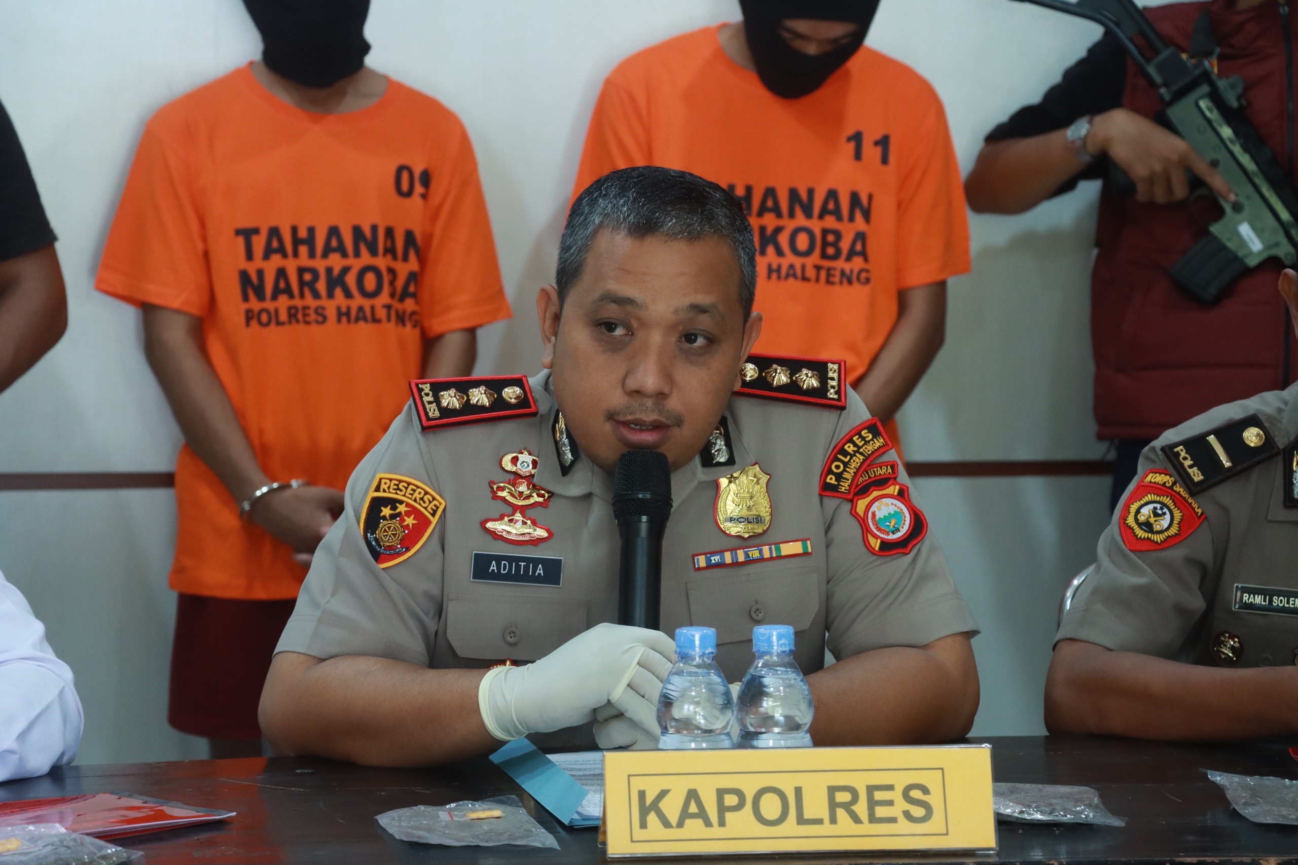 Kapolres Halteng Pimpin Press Release pengungkapan Narkoba dan Obat obatan