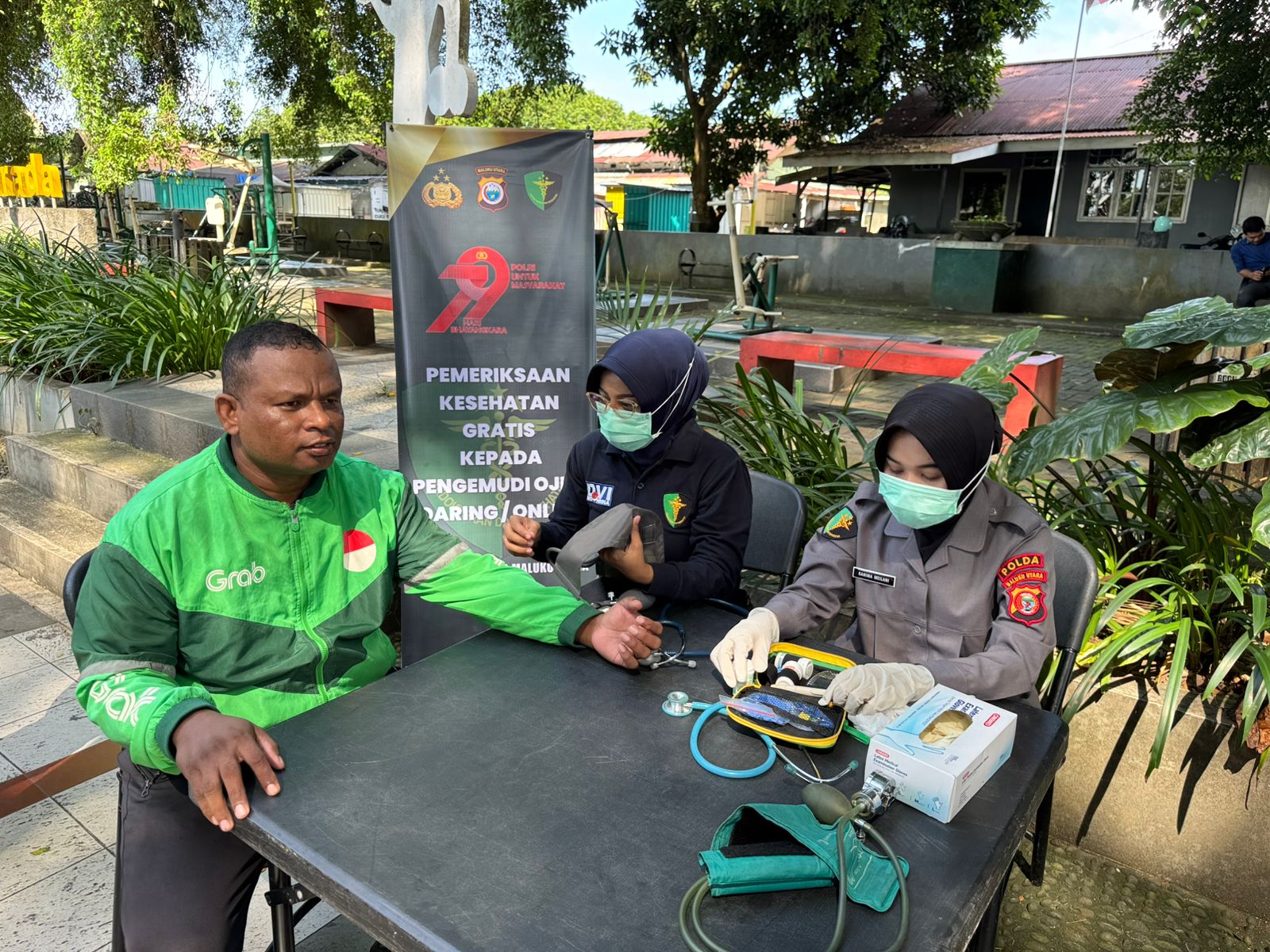Sambut Hari Bhayangkara ke-79, Polda Malut Laksanakan Pemeriksaan Kesehatan Gratis kepada Pengemudi Ojek