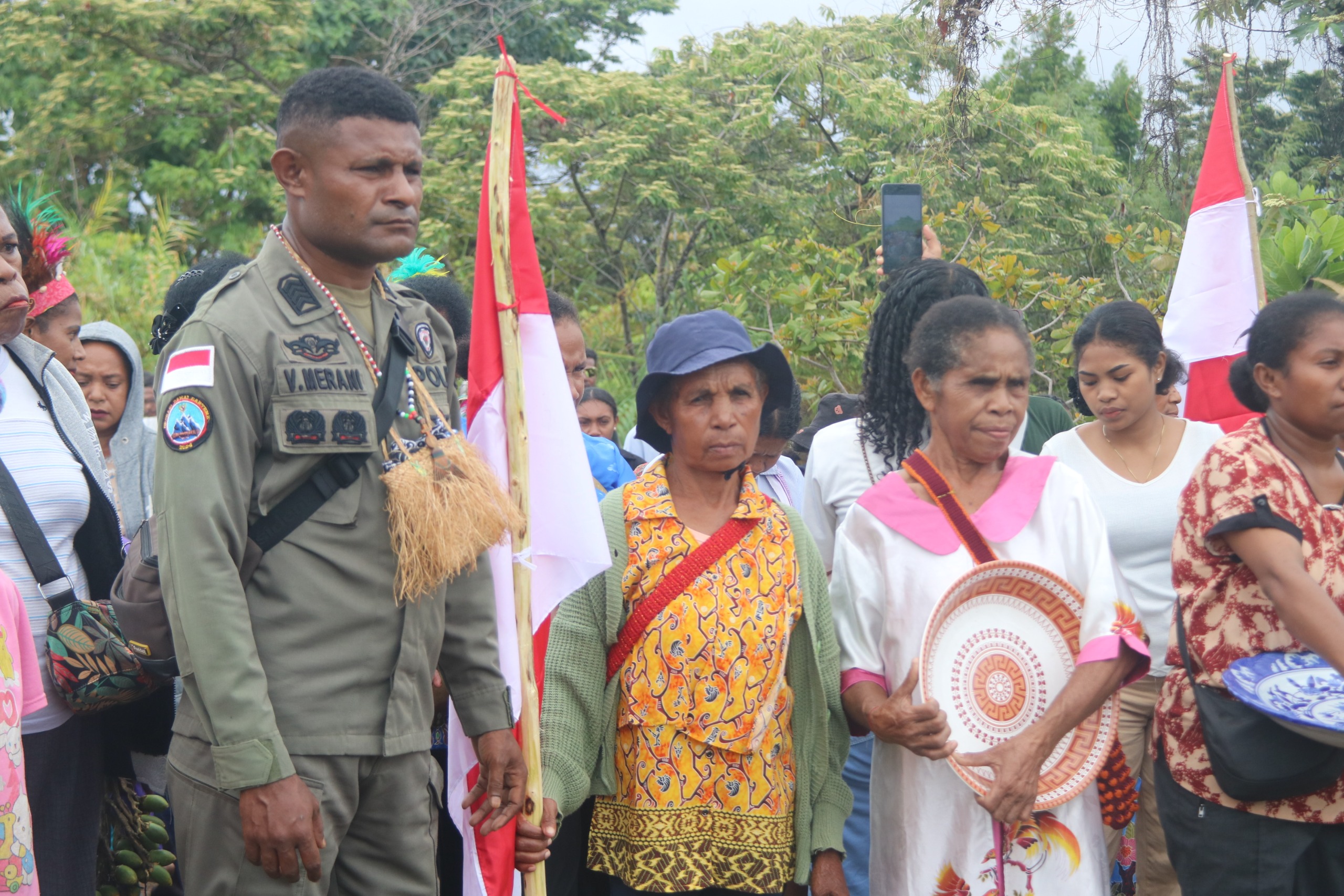 Satgas Damai Cartenz-2025 Hadir di Prosesi Adat Papua: Wujudkan Damai Lewat Budaya