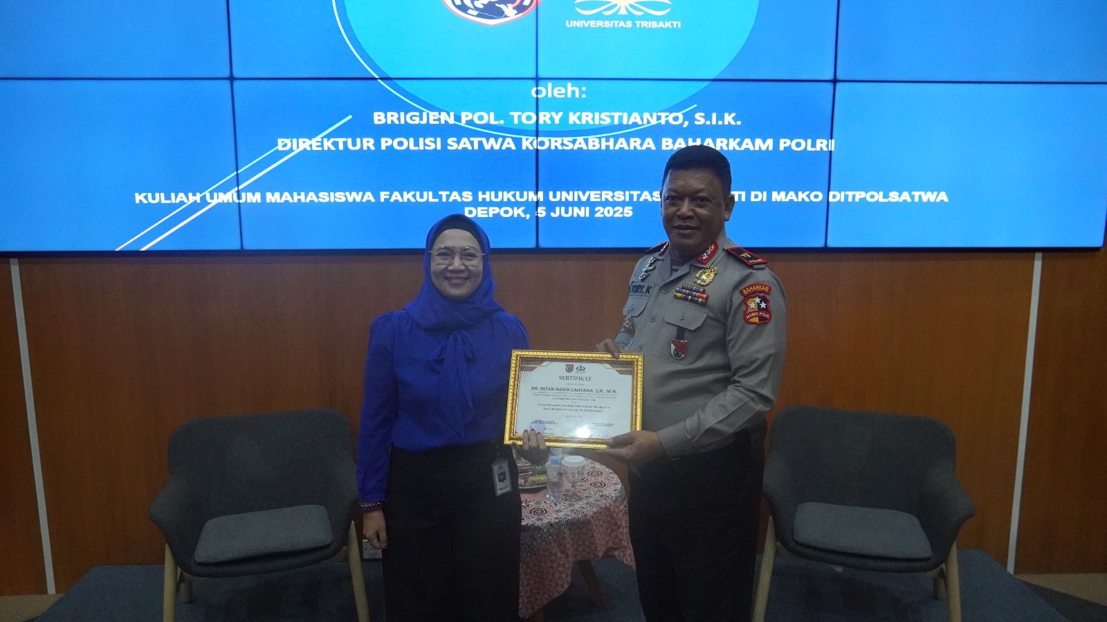 Mendekatkan Teori dan Praktik: Mahasiswa Hukum Universitas Trisakti Ikuti Kuliah Umum di Mako Polisi Satwa, Kelapadua – Depok