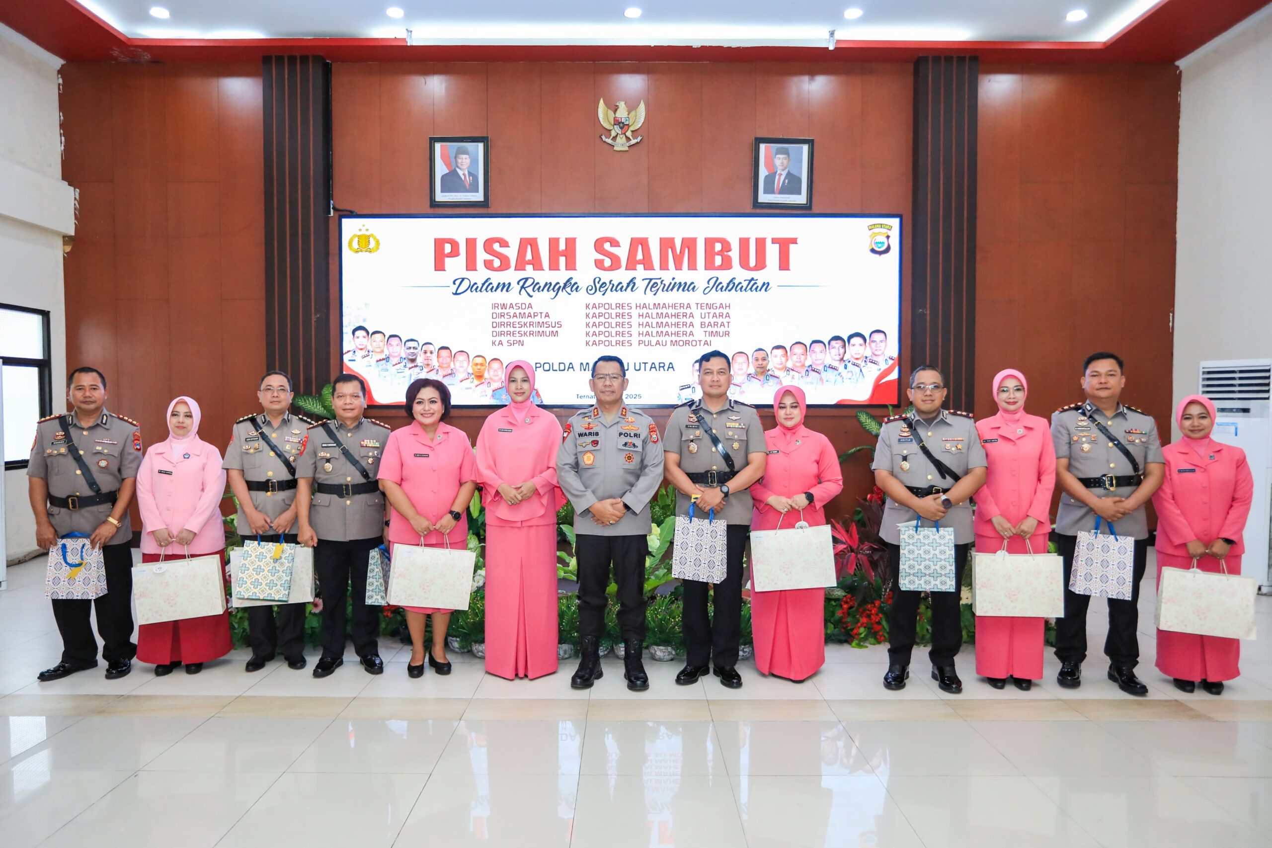 Penuh Haru dan Keakraban, Polda Malut Gelar Pisah Sambut Pejabat Utama dan kapolres Jajaran
