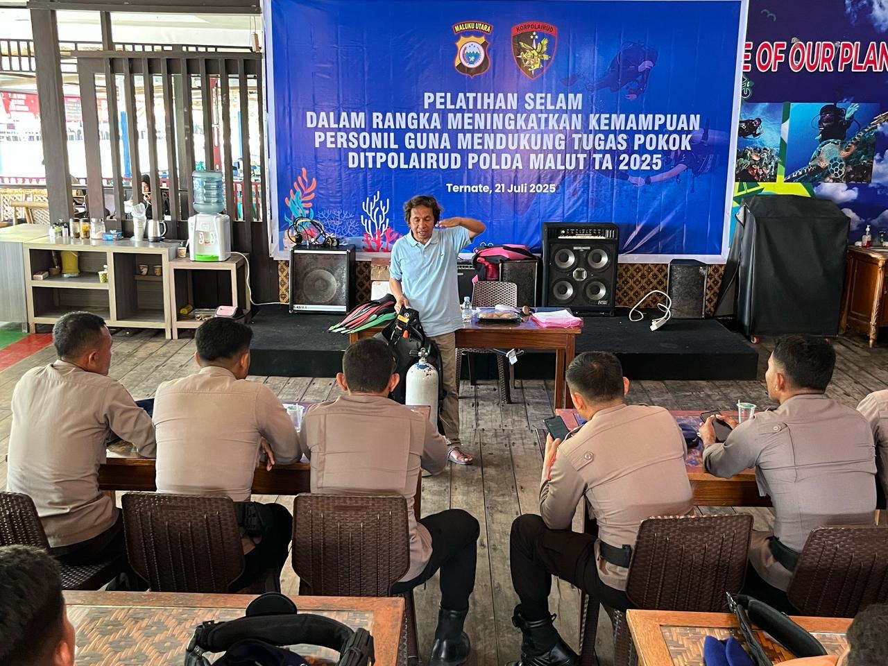 Tingkatkan Keterampilan Personel, Ditpolairud Polda Malut Lakukan Pelatihan Selam