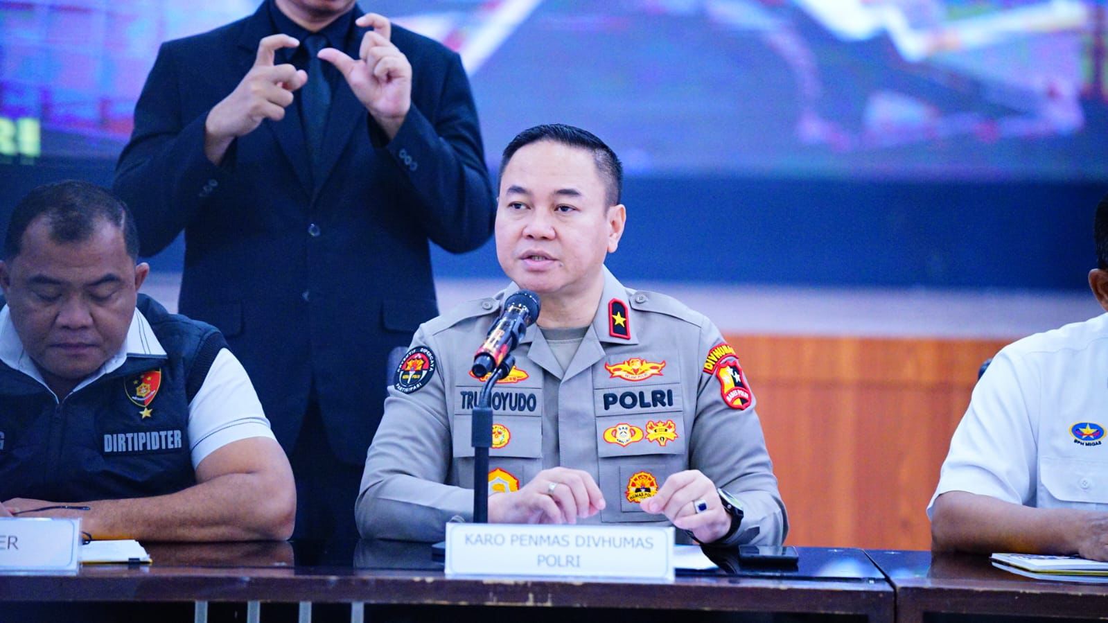 Polri Sampaikan Duka Cita dan Kerahkan Bantuan Evakuasi dalam Insiden KM Tunu Pratama Jaya