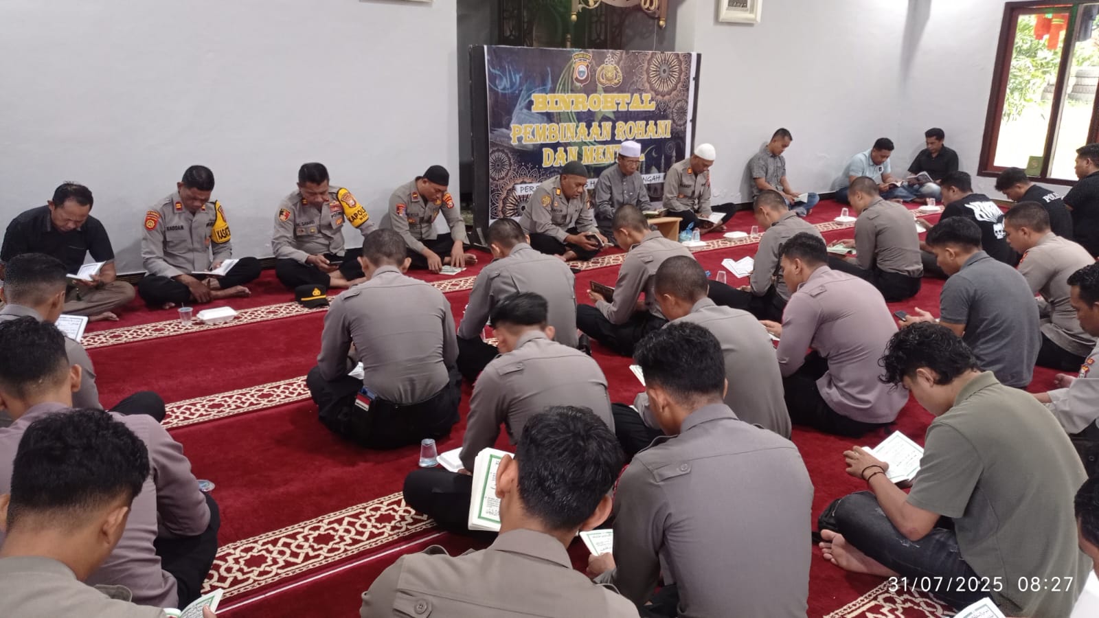 Laksanakan Binrohtal Rutin Untuk Menciptakan Karakter Anggota Polres Halmahera Tengah Yang Lebih Humanis