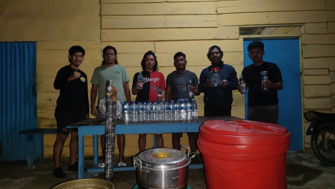 SATRESNARKOBA POLRES HALTENG AMANKAN MIRAS TRADISIONAL JENIS CAP TIKUS DAN BAHAN BAKUNYA DI DESA LUKOLAMO