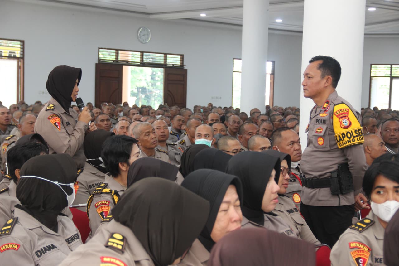 Viral Dicintai Warga, Ini 3 Hal yang Dilakukan Iptu Rudi Selama Jabat Kapolsek Ujung Loe