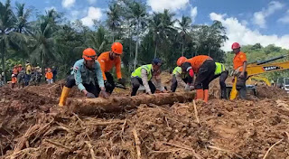 Satbrimob Polda Jateng Temukan Dua Korban Meninggal Dunia dalam Operasi SAR Longsor Majenang