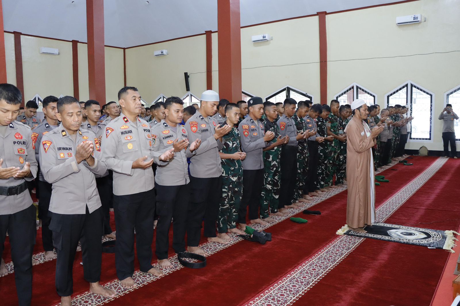 Peduli Sesama, Polda Malut Gelar Sholat Gaib untuk Korban Bencana Alam