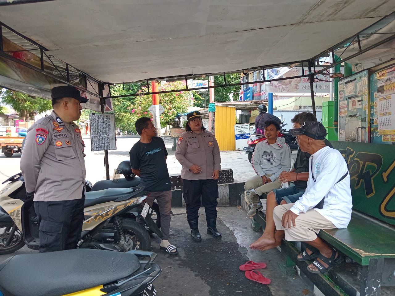 Polres Ternate Perkuat Upaya Preventif Lewat Sambang dan Edukasi Lalu Lintas serta Anti Narkoba