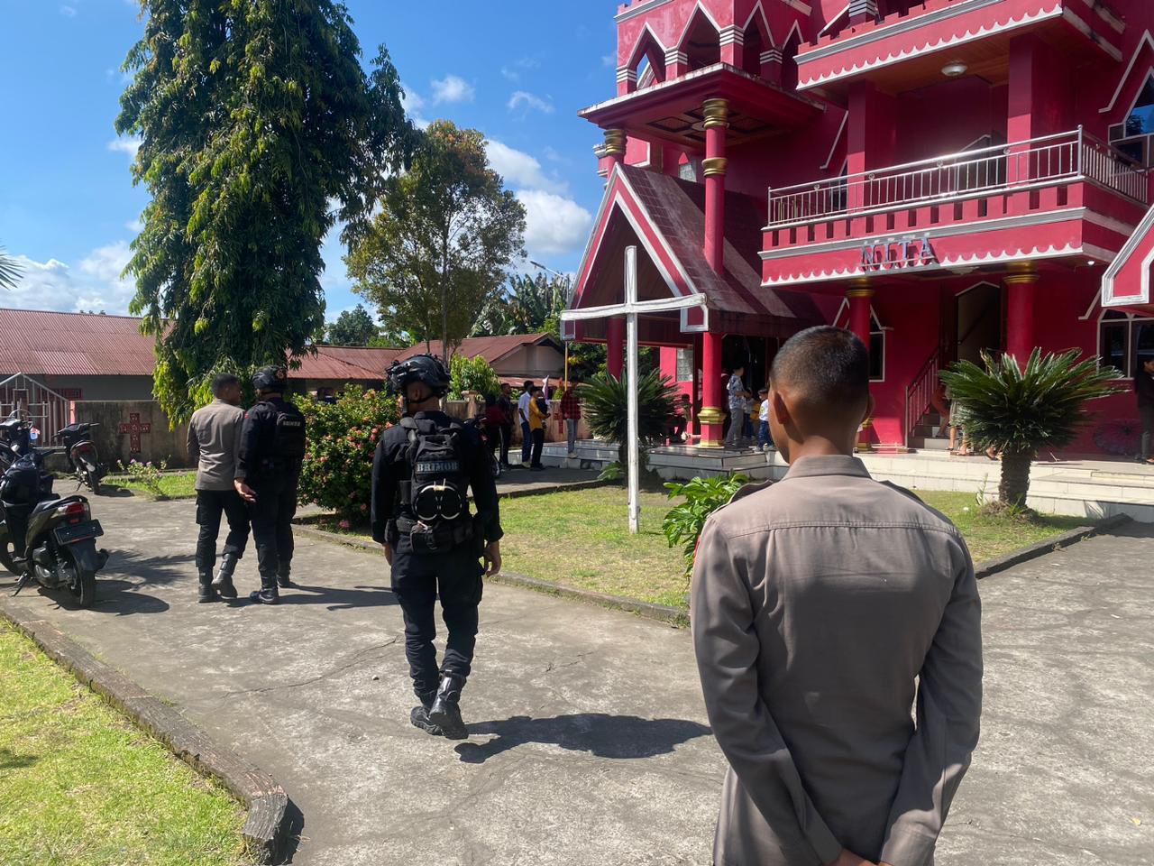 Polri Hadir sebagai Sahabat, Patroli Brimob Ciptakan Kamtibmas Kondusif di Duma