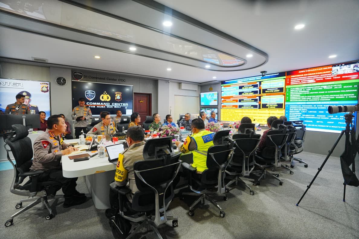Pantau Libur Lebaran dan Arus Balik di Bali, Kapolri: Pelayanan Terbaik untuk Masyarakat