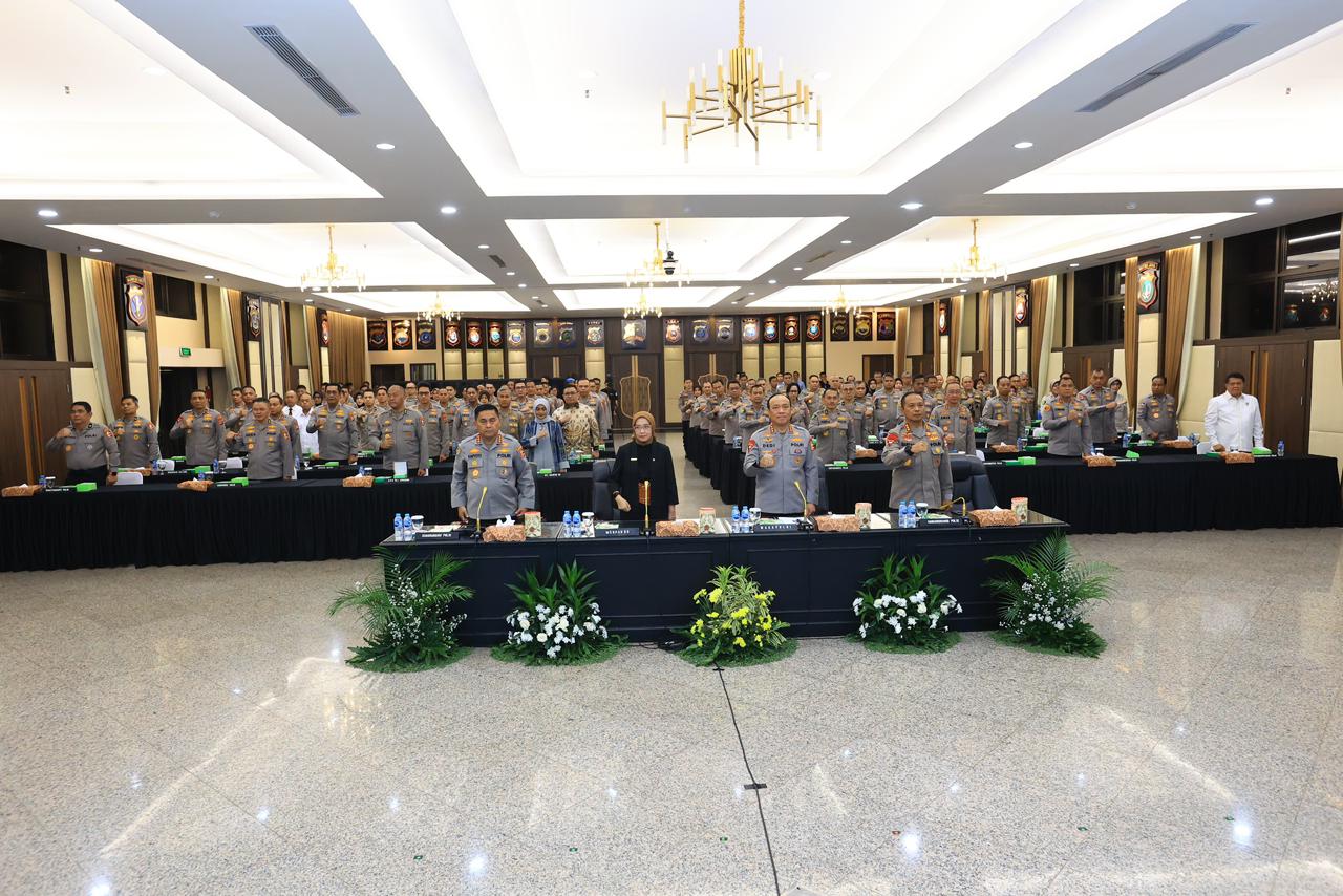 WAKAPOLRI BUKA RAKERNIS EMPAT FUNGSI PUSAT POLRI 2026, TEGASKAN PENGUATAN ORGANISASI DAN BERI PENGHARGAAN IKPA TERBAIK