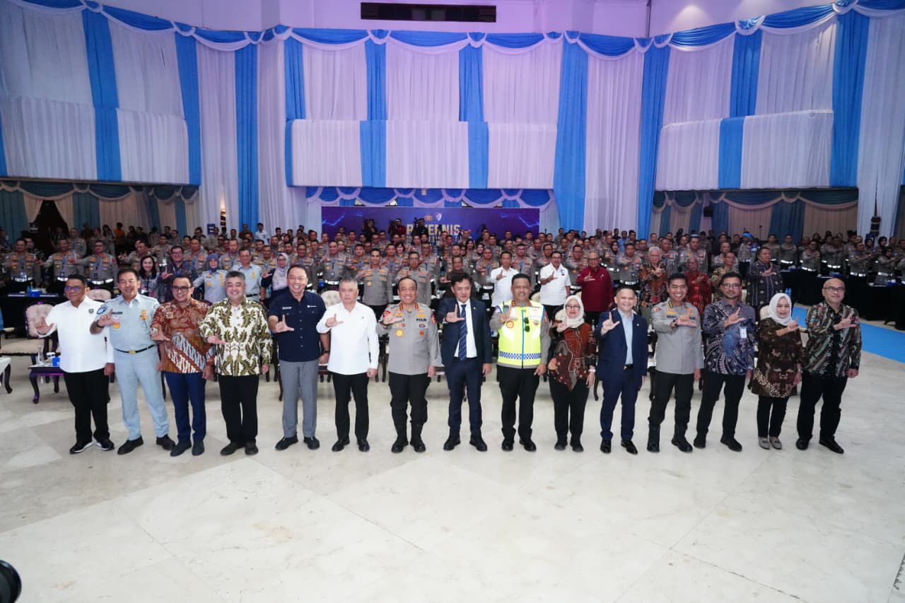 Polri Beri Penghargaan kepada Kementerian dan Lembaga Pendukung Operasi Ketupat 2026, Perkuat Sinergi untuk Keselamatan Masyarakat
