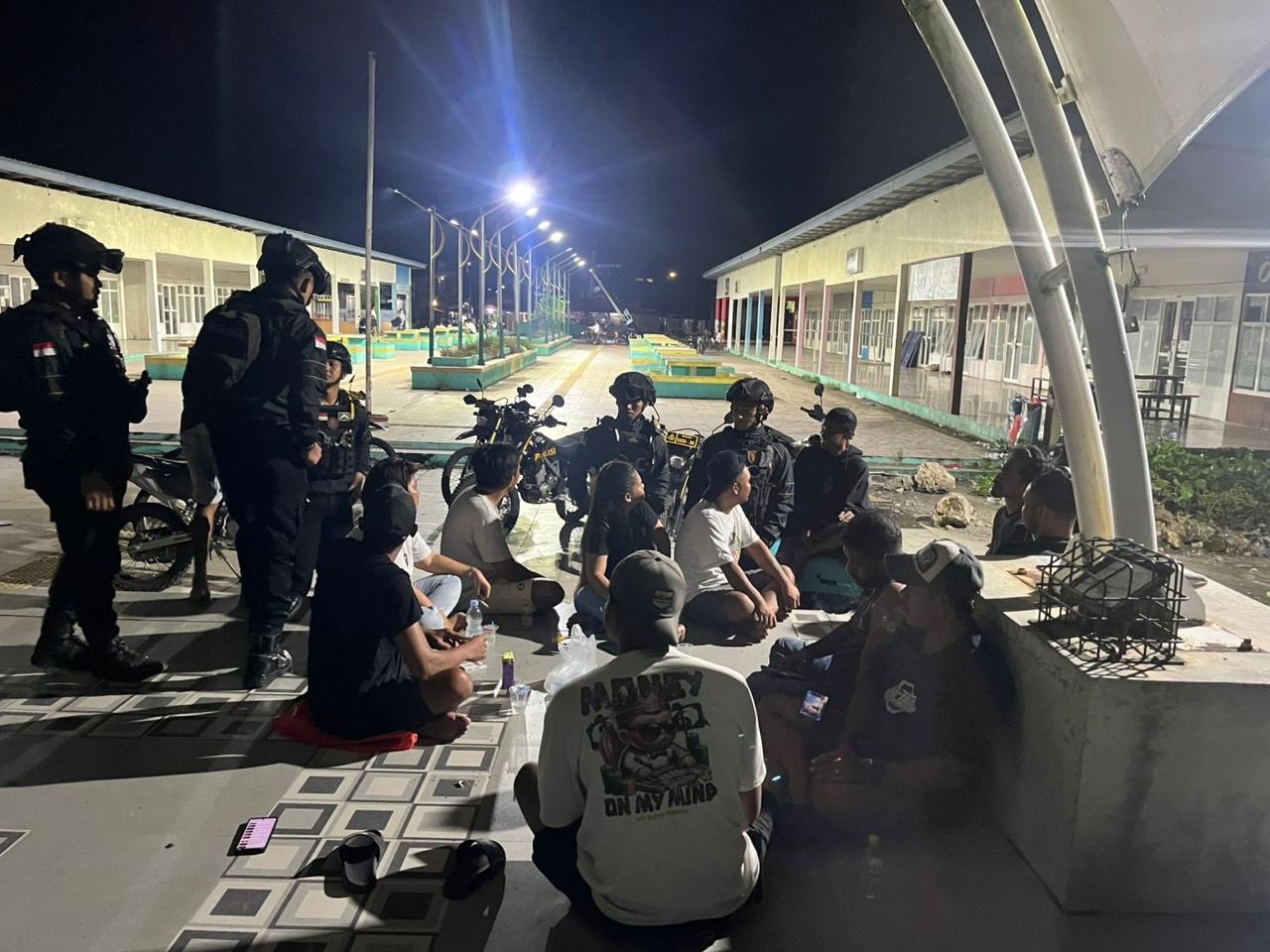 Hadir di Titik Rawan, Team Cobra Satuan Samapta Polres Pulau Morotai Laksanakan Patroli Cipta Kondisi