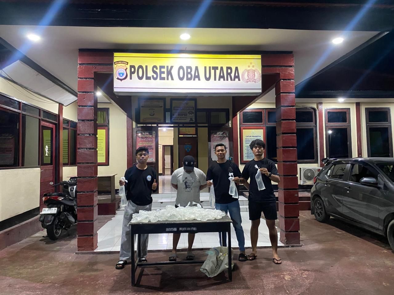 Polsek Oba Utara Amankan Puluhan Kantong Miras di Pos Kusu, Satu Pelaku Ditangkap