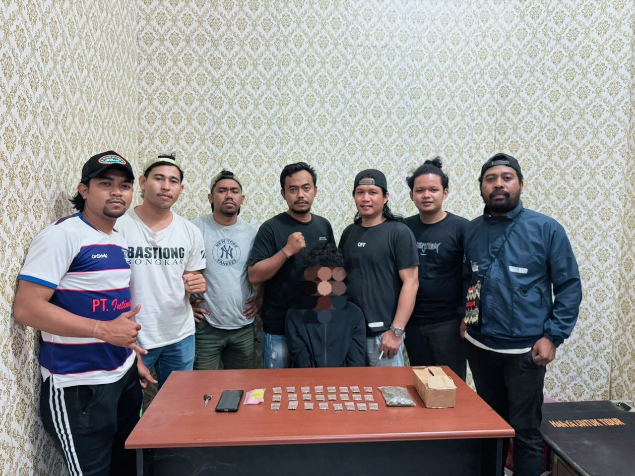 SATRESNARKOBA POLRES HALTENG UNGKAP KASUS NARKOTIKA JENIS GANJA