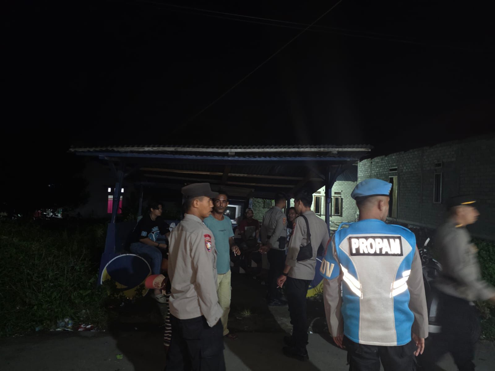 Polsek Morotai Utara Gelar Razia Minuman Keras, Puluhan Liter Cap Tikus Diamankan