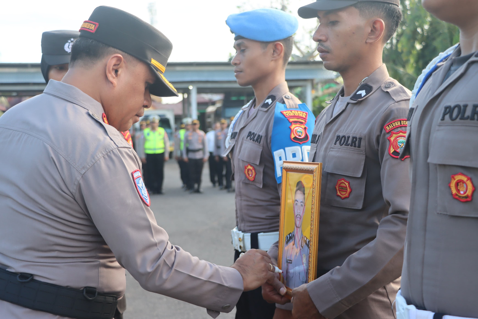 Tegakkan Disiplin, Kapolresta Tidore Pimpin Langsung Upacara PTDH Personel