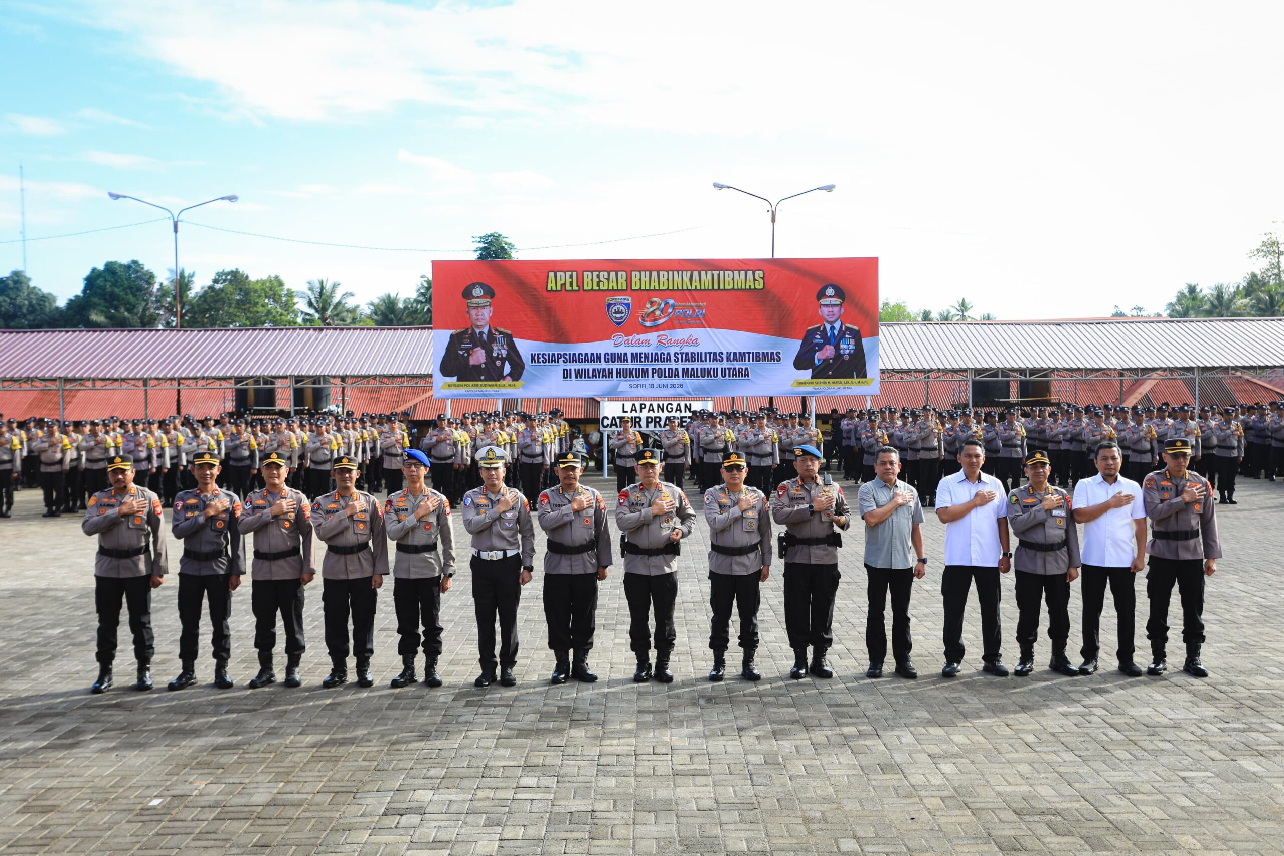 Kapolda Maluku Utara Pimpin Apel Besar Bhabinkamtibmas 2026, Perkuat Komitmen Pelayanan dan Kemitraan Dengan Masyarakat