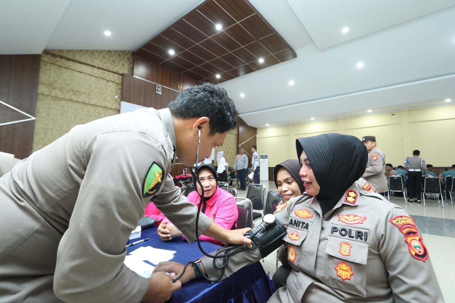Polres Ternate Gelar Donor Darah dan Pemeriksaan Kesehatan Gratis dalam Rangka Peringatan Bhayangkara ke-80