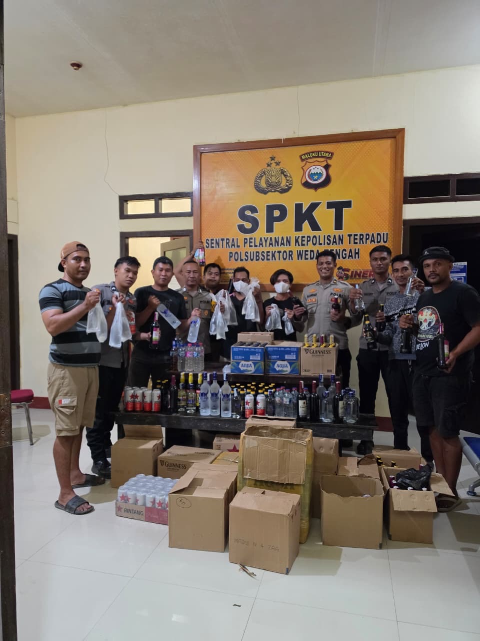 Polsubsektor Weda Tengah Amankan 426 Botol Minuman Keras Ilegal