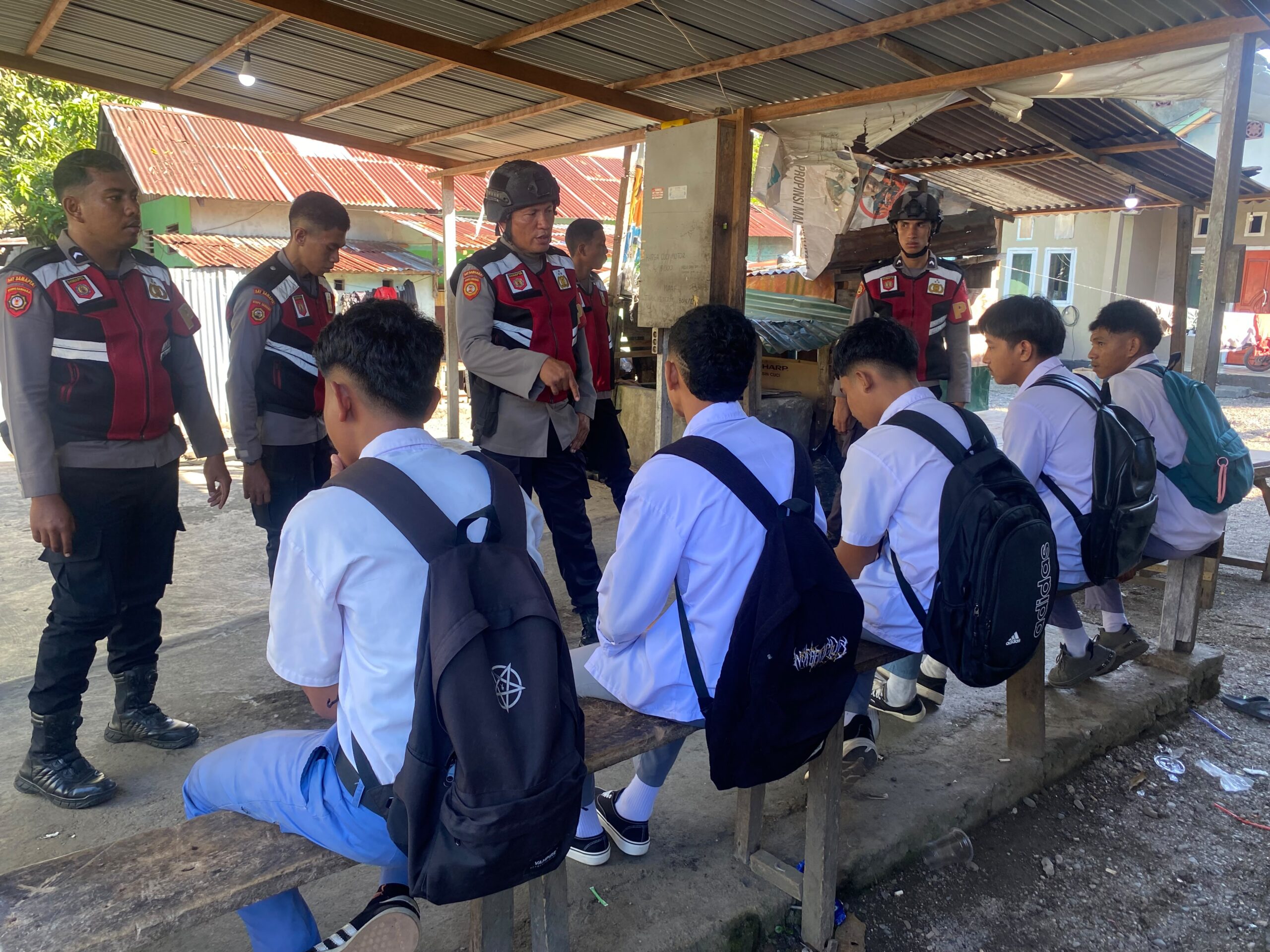 Patroli Dialogis Sat Samapta Polres Kepulauan Sula Perkuat Kamtibmas, Pelajar Diajak Hindari Tawuran dan Fokus Belajar