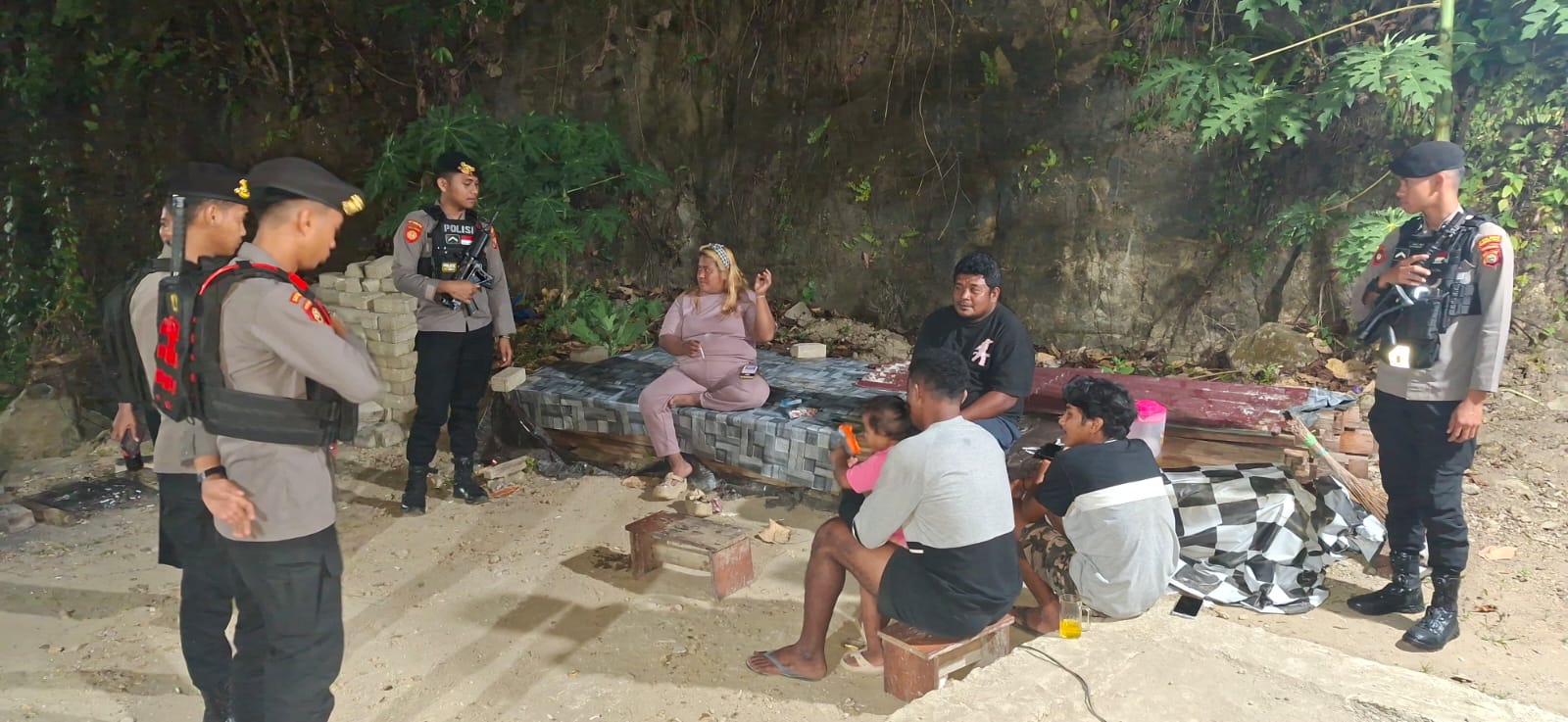 Patroli Rutin Sat Samapta Polres Halteng, Wujud Nyata Kehadiran Polri di Tengah Masyarakat