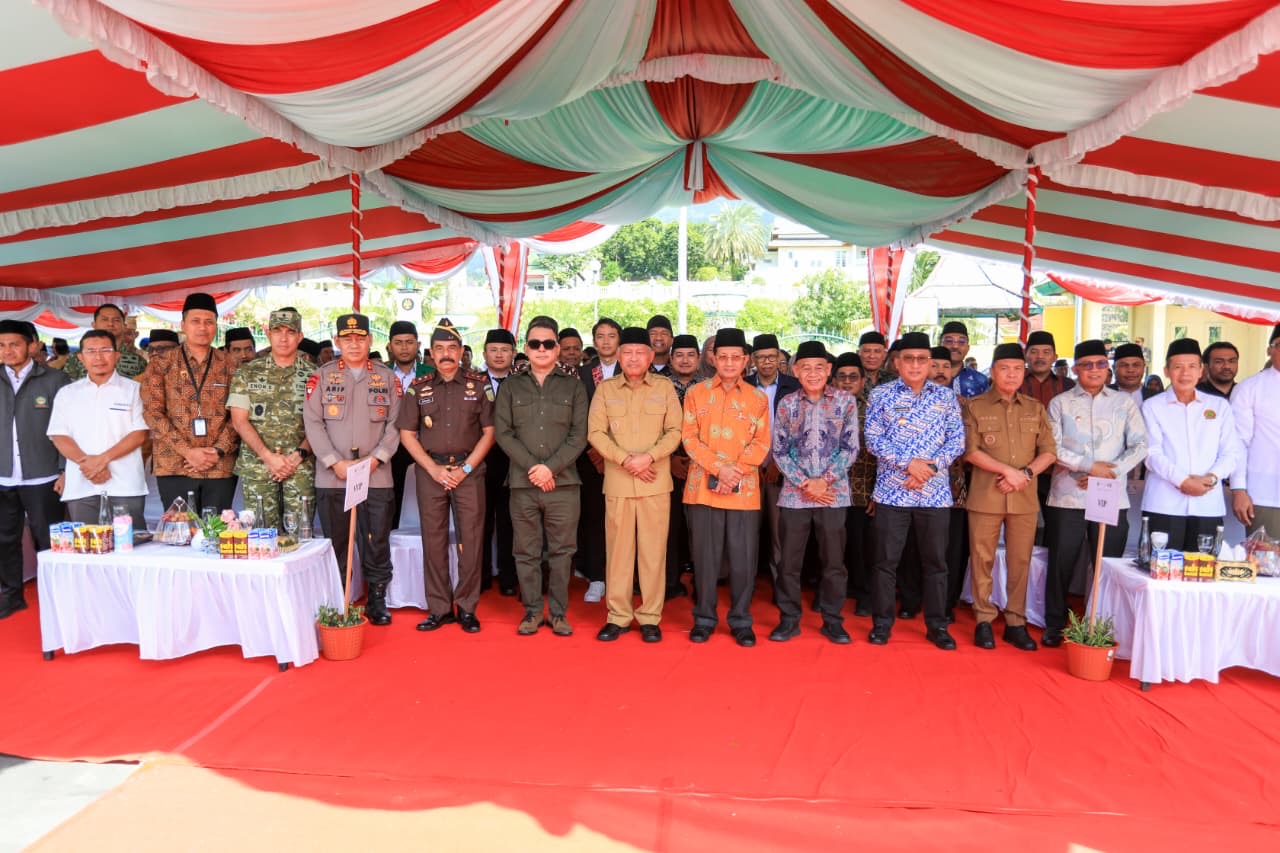Kapolda Malut Hadiri Festival GALATAMA II dan Penganugerahan Rekor MURI di Ternate