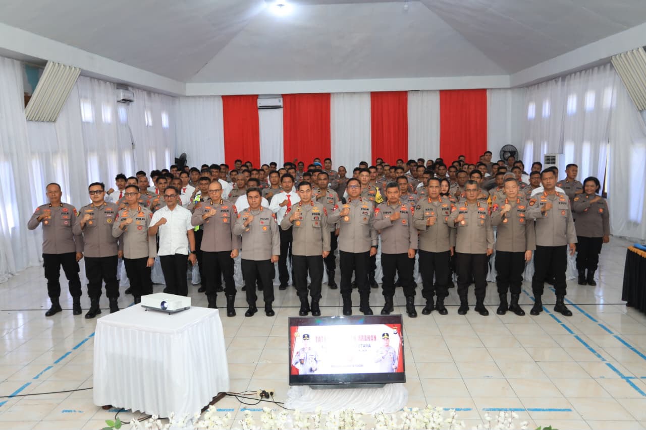 Tatap Muka dan Arahan Kapolda Maluku Utara kepada Personel Polresta Tidore Kepulauan, Tegaskan Pentingnya Integritas Personel dan Pelayanan Prima