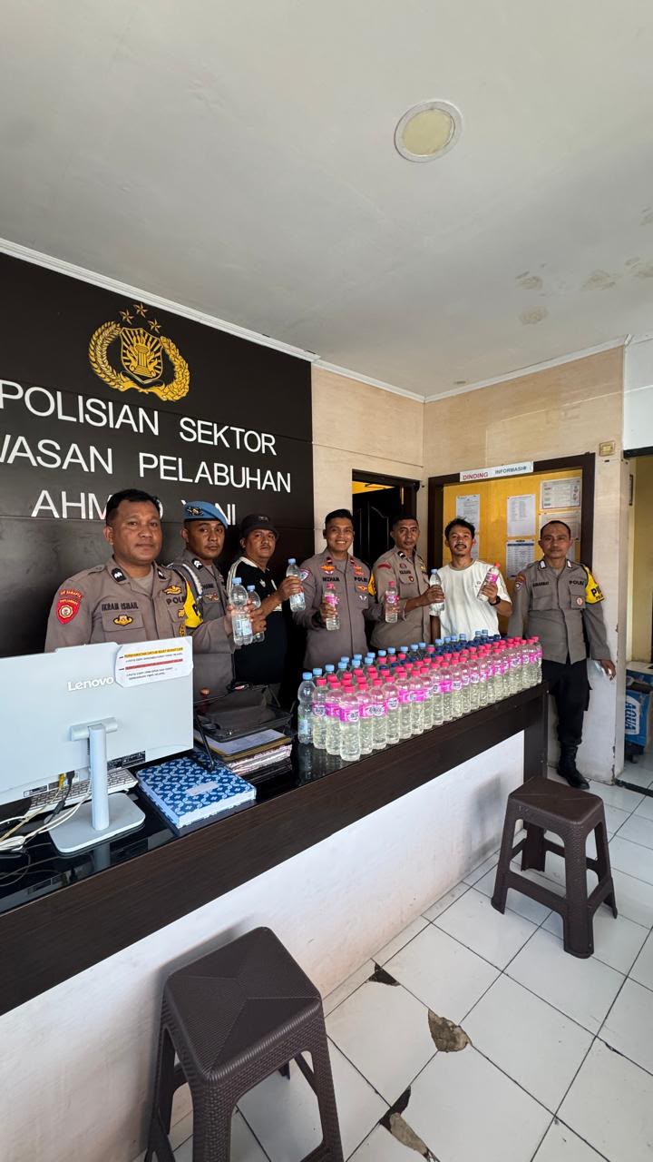 Polsek Pelabuhan Ahmad Yani Gagalkan Peredaran 113 Botol Cap Tikus, Disembunyikan di Dapur Kapal