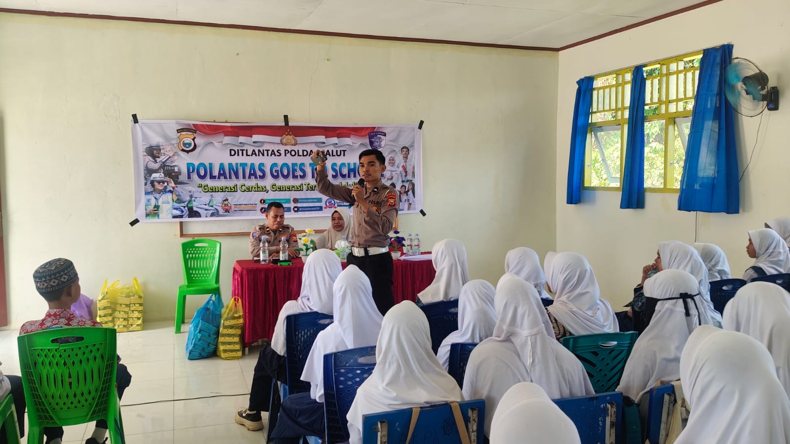 Polantas _Goes to School_, Edukasi Lalu Lintas Digelar Serentak di Tiga Sekolah Halmahera Barat oleh Ditlantas Polda Malut