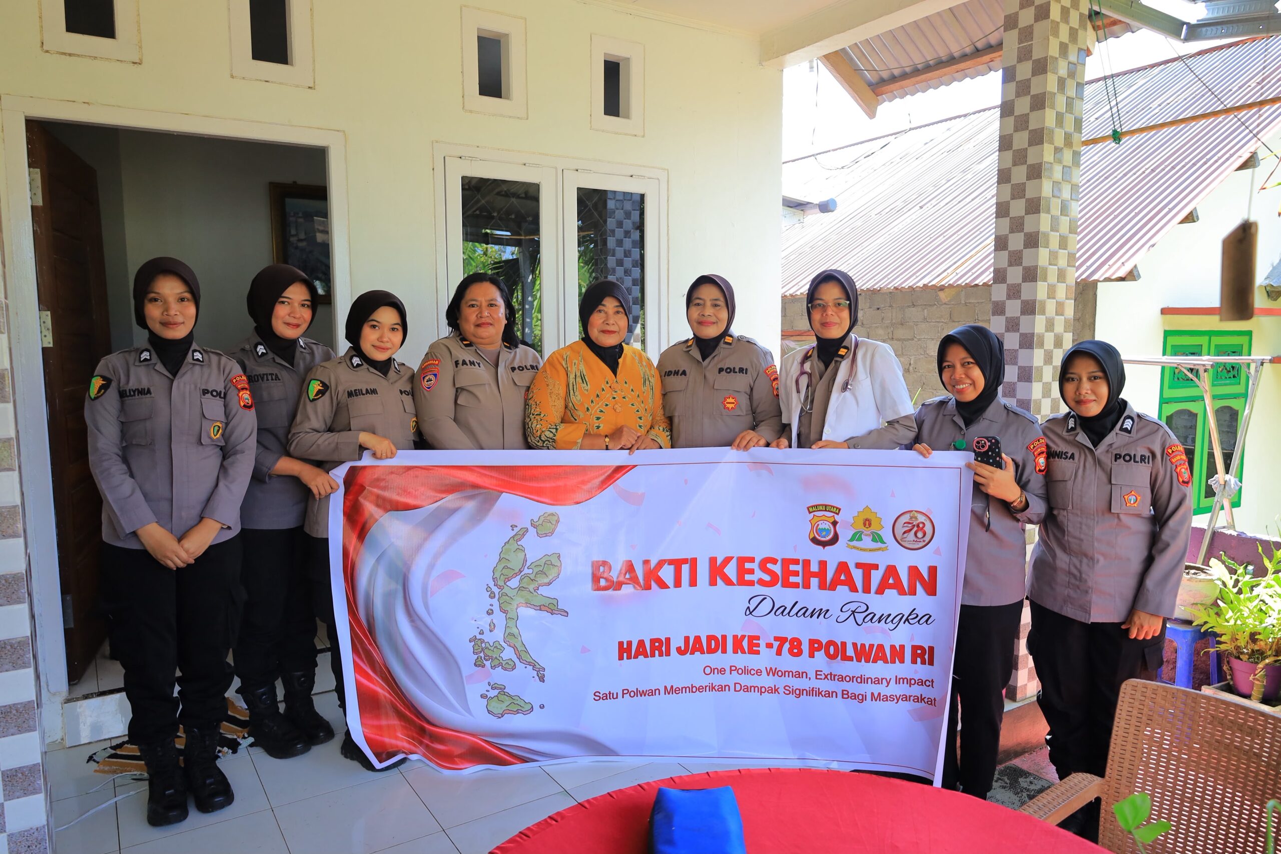 Sentuhan Kepedulian Polwan Polda Malut, Anjangsana dan Bakti Kesehatan Warnai HUT ke-78