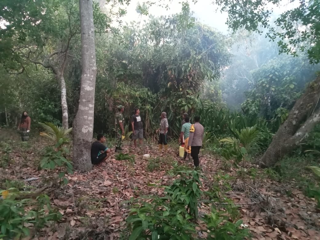 POLRES MOROTAI PERKUAT LANGKAH PREVENTIF, BHABINKAMTIBMAS EDUKASI WARGA CEGAH KARHUTLA