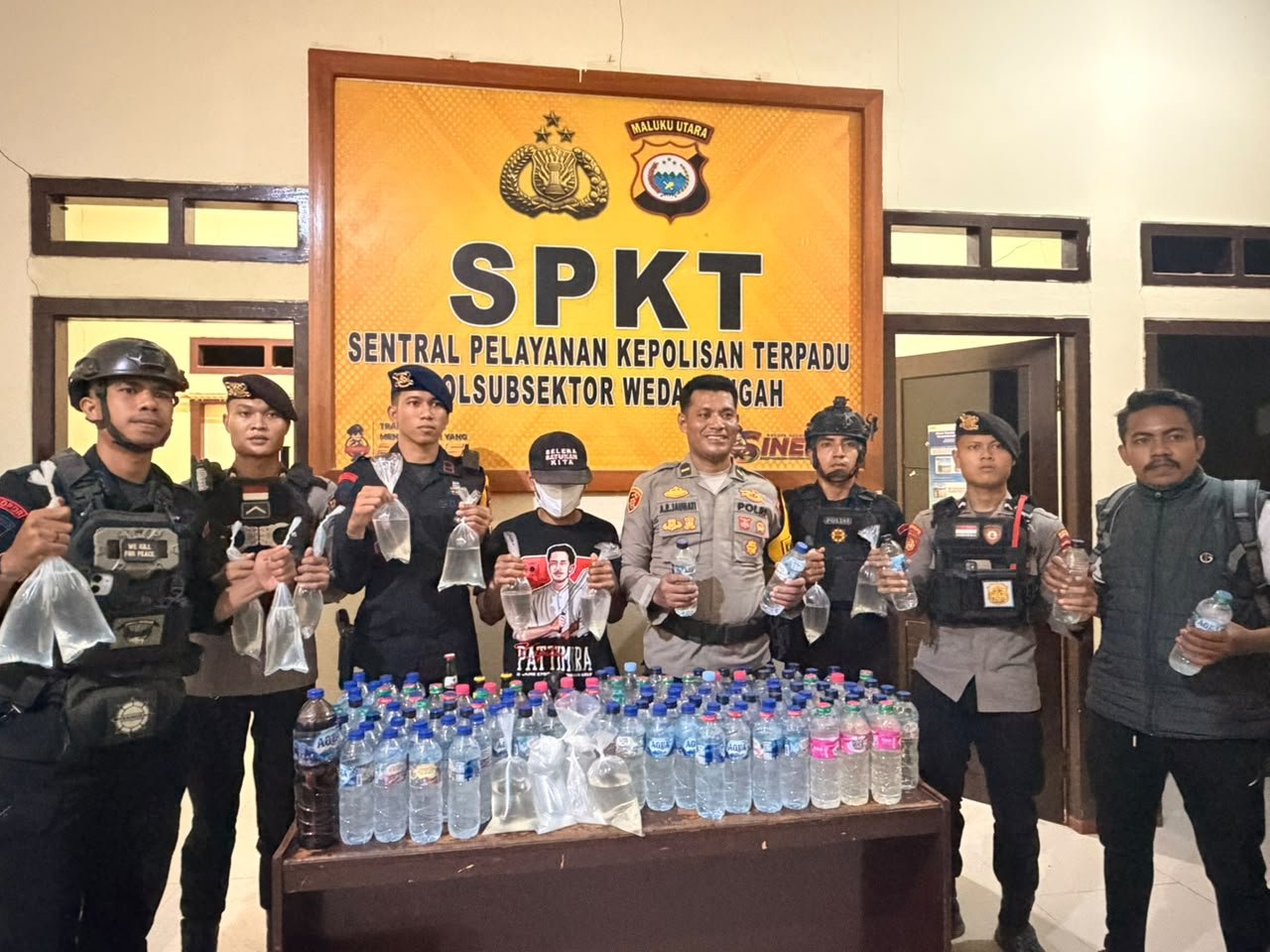 SIBER MIRAS POLRES HALTENG AMANKAN 417 KEMASAN MIRAS DI WEDA TENGAH DAN WEDA UTARA