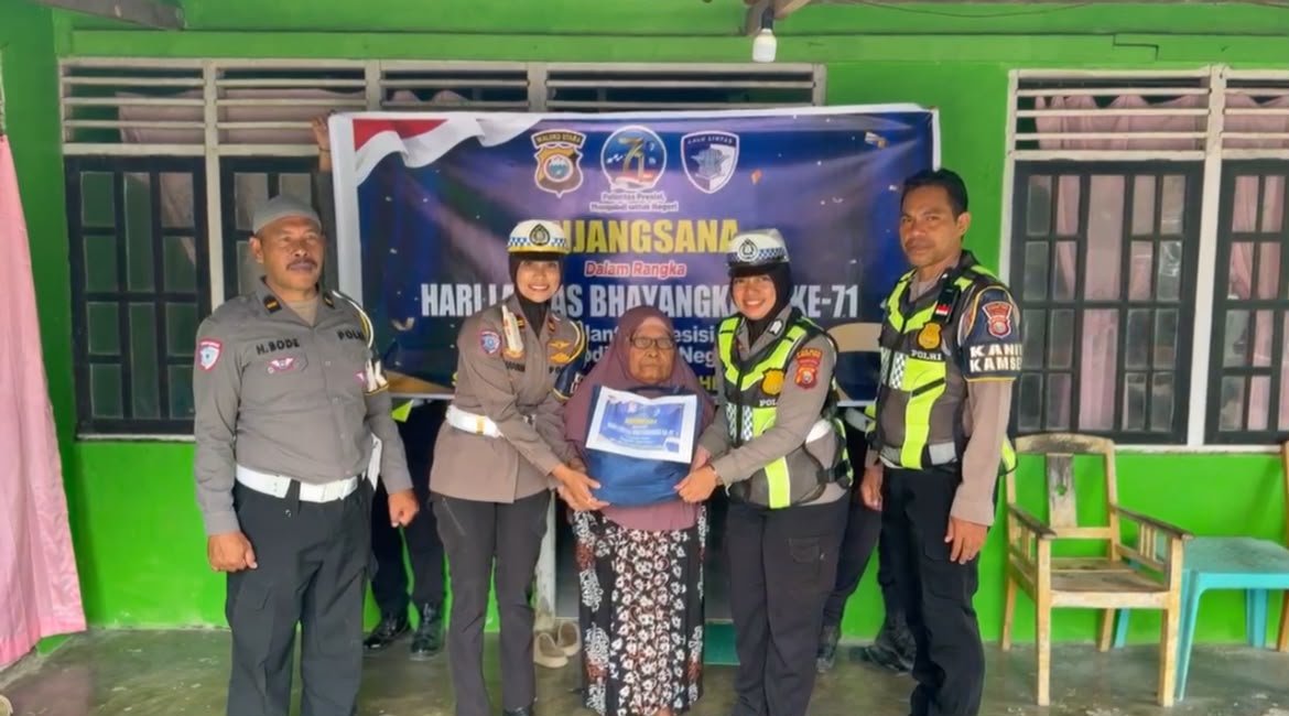 SAT LANTAS POLRES HALMAHERA TENGAH LAKSANAKAN ANJANGSANA DALAM RANGKA HARI LANTAS BHAYANGKARA KE-71