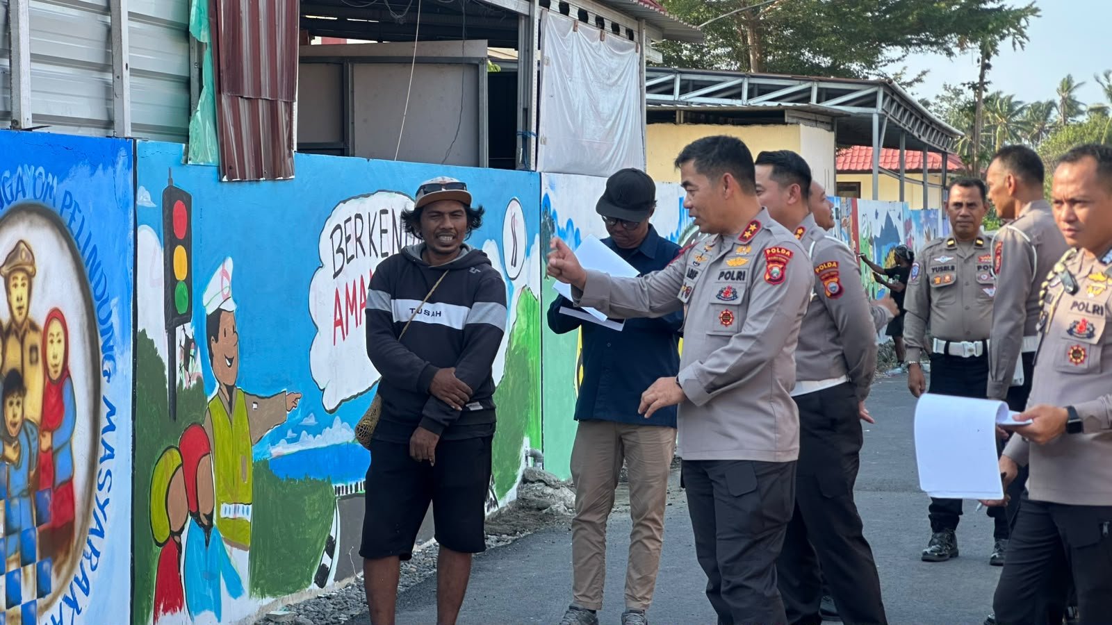 Semarak Hari Lalu Lintas Bhayangkara ke-71, Ditlantas Polda Malut Adu Kreativitas Lewat Lomba Mural