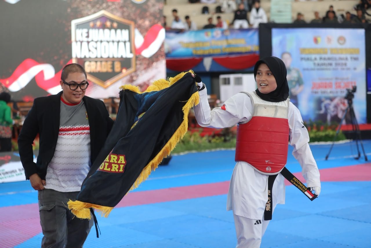Bripda Ikja Artina Sabet Medali Emas, Harumkan Nama Polda Malut di Ajang Nasional Taekwondo