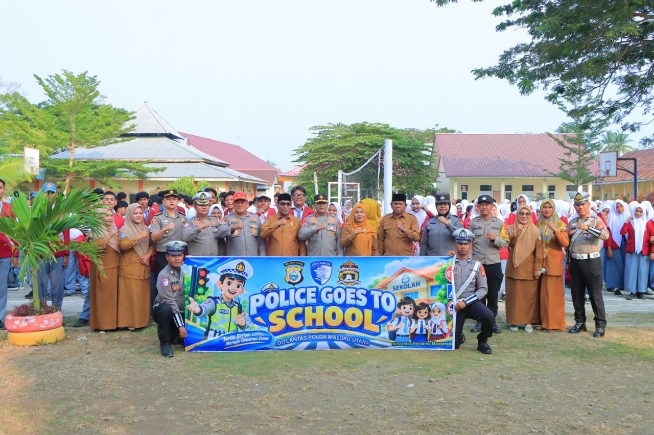 Polisi Peduli Pendidikan, Wakapolda Malut Tanamkan Disiplin dan Keselamatan kepada Pelajar