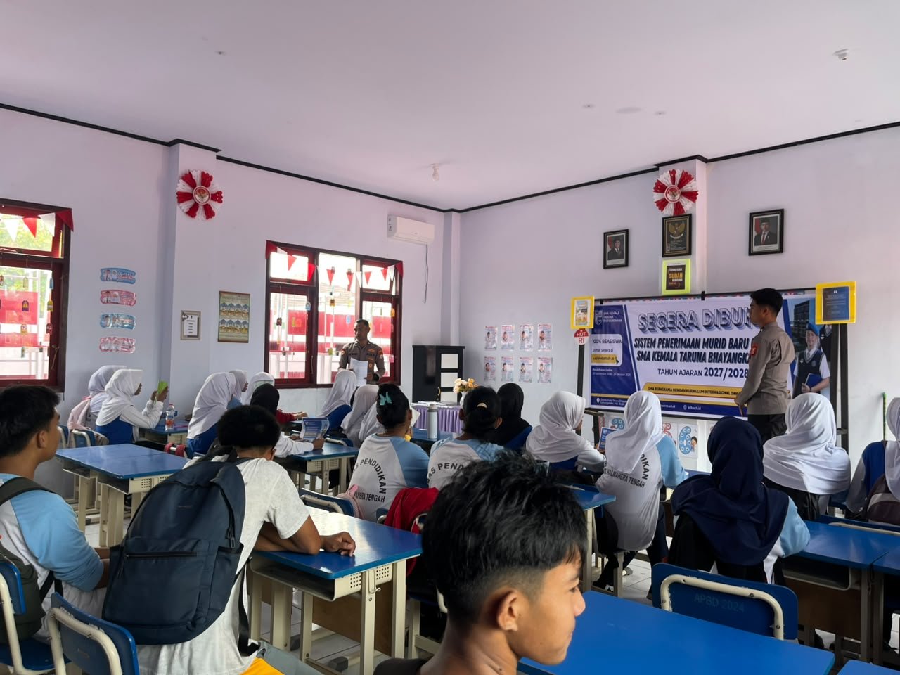 Dukung Akses Pendidikan Generasi Muda, Polres Halteng Sosialisasikan Penerimaan Siswa Baru SMA Kemala Taruna Bhayangkara Tahun Ajaran 2027