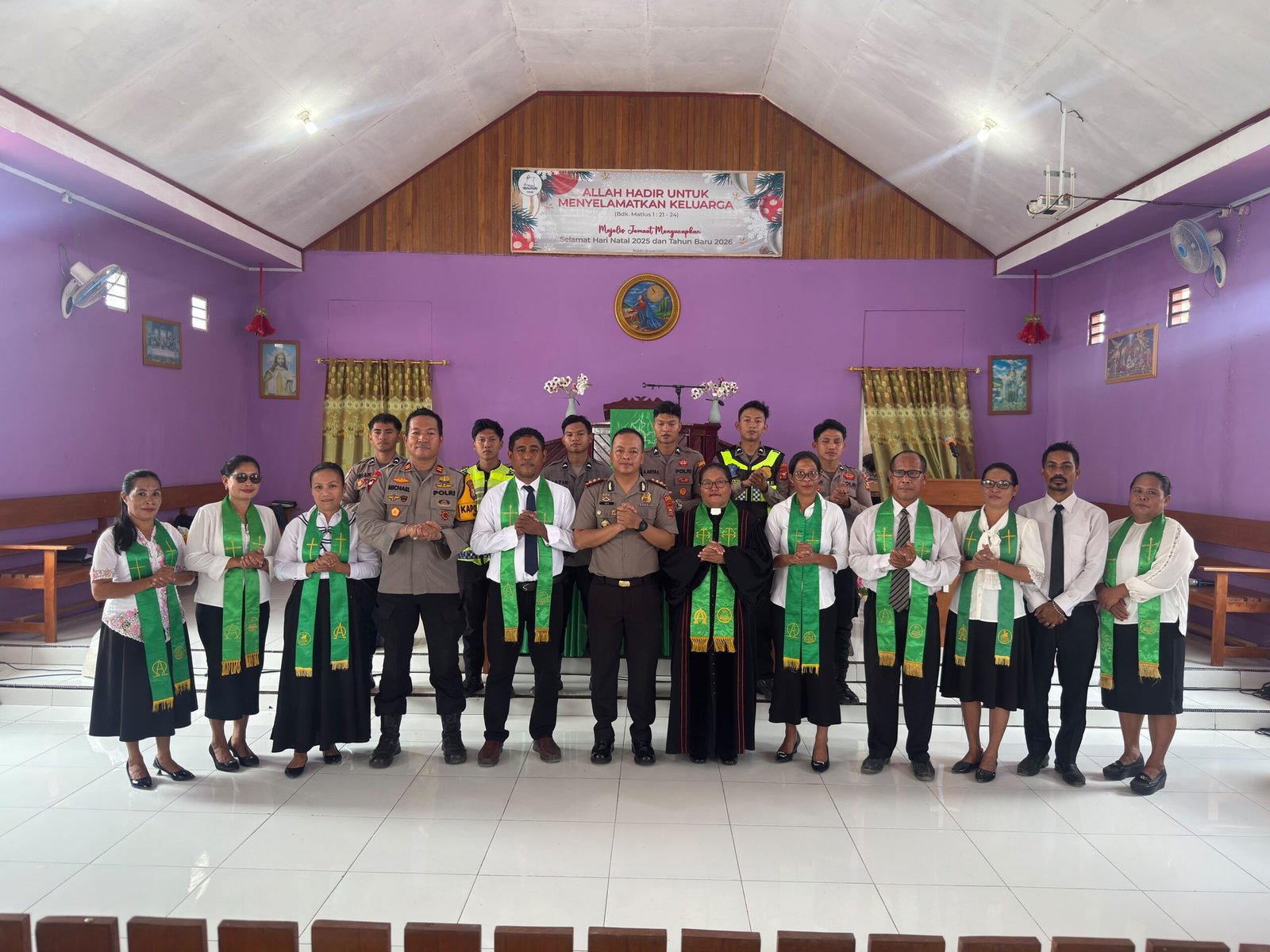 POLRES HALTENG GELAR MINGGU KASIH DI GEREJA BUKIT KEMULIAAN, PERKUAT SILATURAHMI DAN KEMITRAAN DENGAN MASYARAKAT